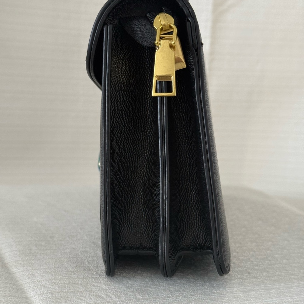 Vegan leather Black Women’s Simple Caviar Small Square Crossbody Zipper Gold “C” - Picture 7 of 7